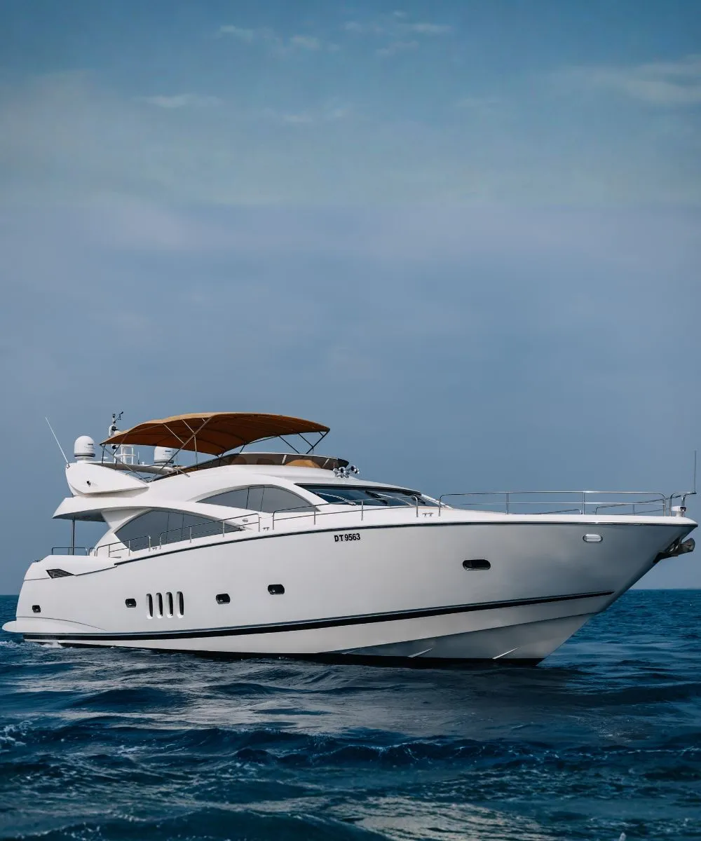 PMT SUNSEEKER 82FT